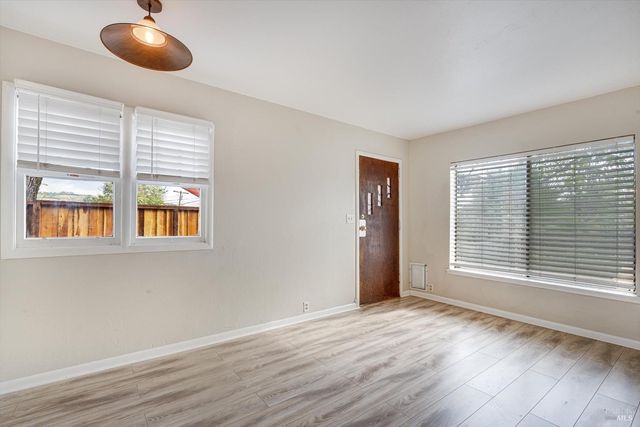 751 Verano Ave, Sonoma, CA 95476