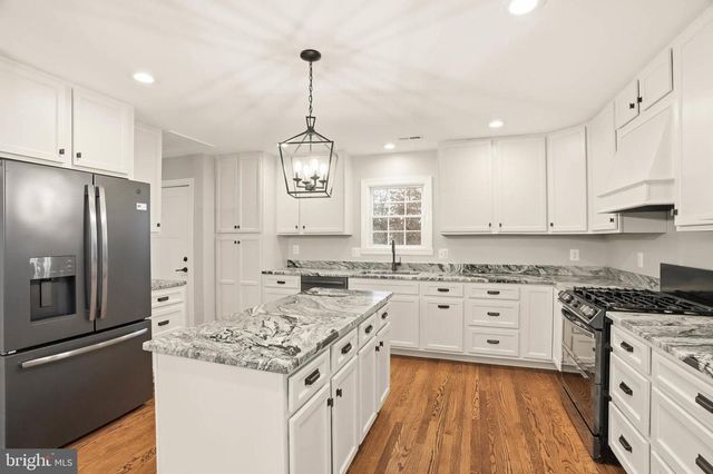 8875 CARROLLTON AVE, Savage, MD 20763