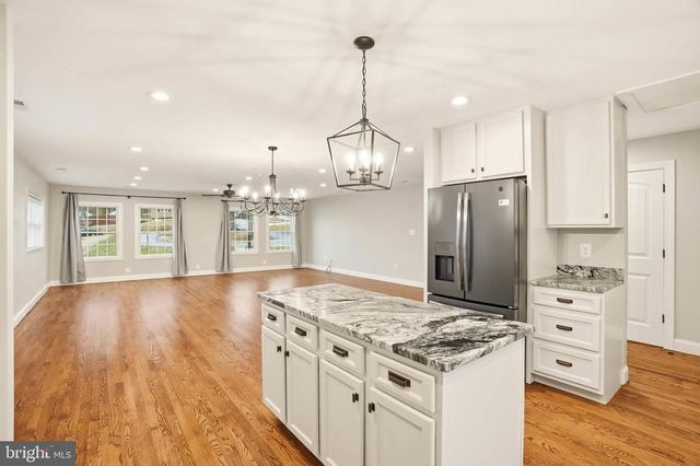 8875 CARROLLTON AVE, Savage, MD 20763