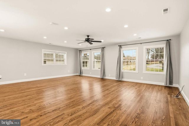 8875 CARROLLTON AVE, Savage, MD 20763