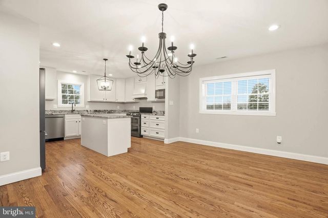 8875 CARROLLTON AVE, Savage, MD 20763