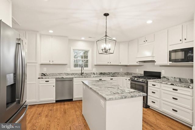 8875 CARROLLTON AVE, Savage, MD 20763