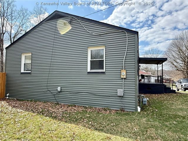 910 Cross Lanes Drive, Cross Lanes, WV 25313