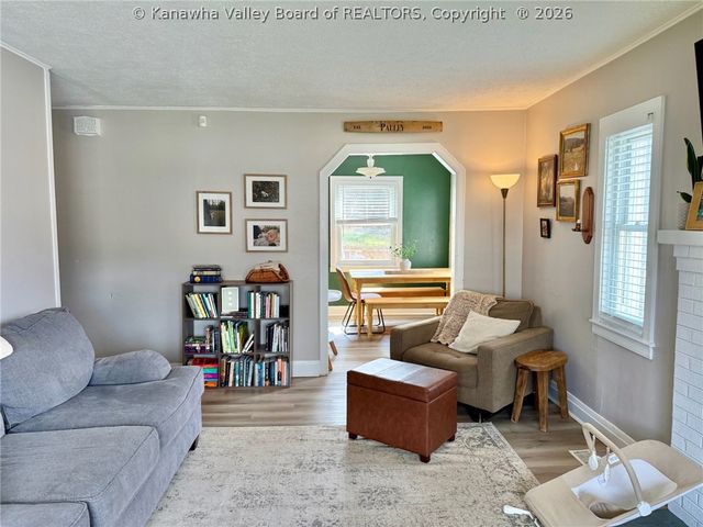 910 Cross Lanes Drive, Cross Lanes, WV 25313