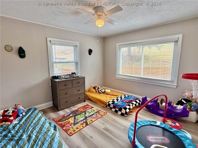 910 Cross Lanes Drive, Cross Lanes, WV 25313