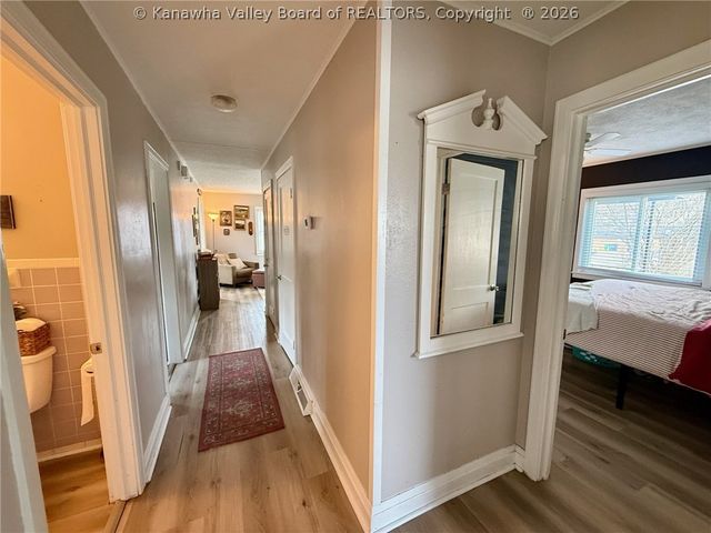 910 Cross Lanes Drive, Cross Lanes, WV 25313