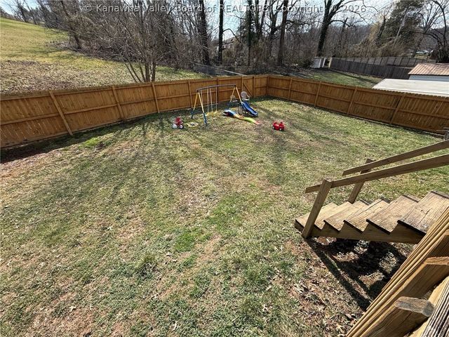 910 Cross Lanes Drive, Cross Lanes, WV 25313