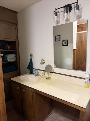 1906 Amy Drive A, Baytown, TX 77520