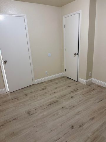 2416 Linden Street, Oakland, CA 94607