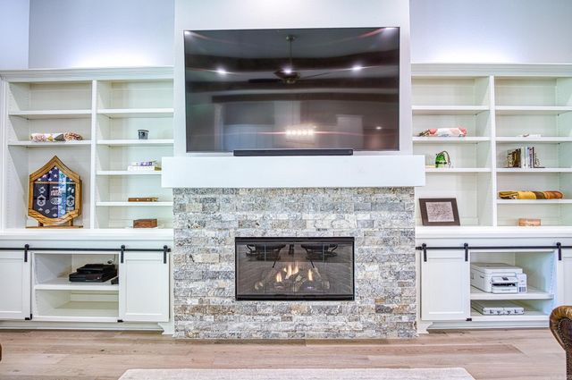 37 Elcano Drive, Hot Springs Village, AR 71909