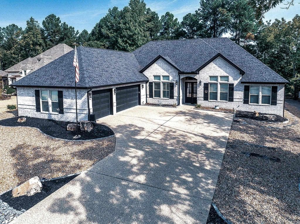 37 Elcano Drive, Hot Springs Village, AR 71909