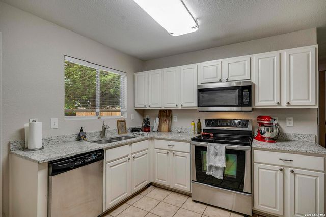 8422 Parkdale, San Antonio, TX 78249
