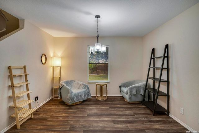 8422 Parkdale, San Antonio, TX 78249
