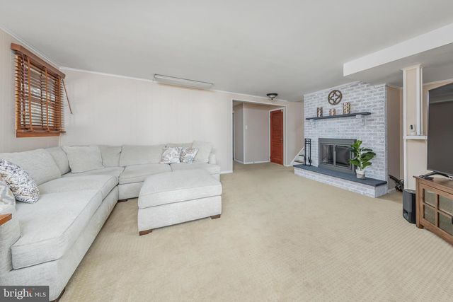 15 CLEMSON RD, Cherry Hill, NJ 08034