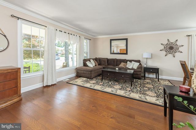 15 CLEMSON RD, Cherry Hill, NJ 08034