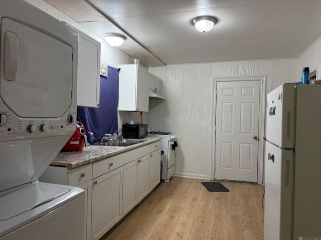 1216 N Willow Ave, Gonzales, LA 70737
