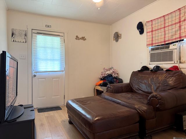 1216 N Willow Ave, Gonzales, LA 70737