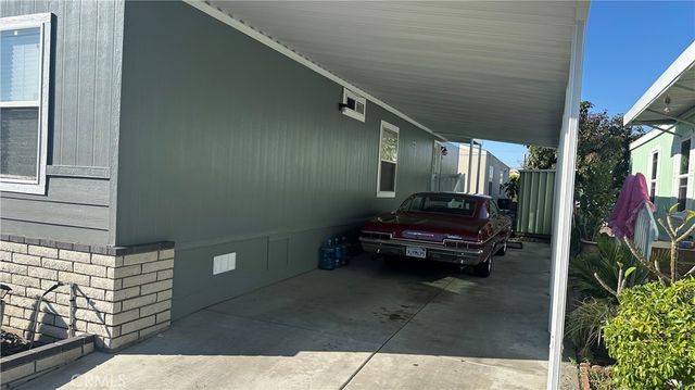 3424 WASHINGTON Avenue W 309, Santa Ana, CA 92703