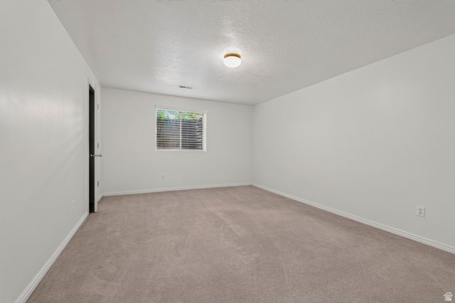 866 N 325 W, Kaysville, UT 84037