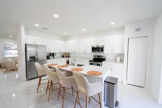 16802 SW 292nd Ter, Homestead, FL 33030