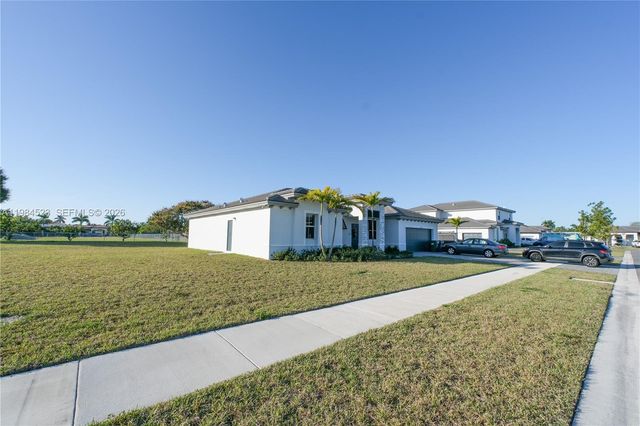 16802 SW 292nd Ter, Homestead, FL 33030