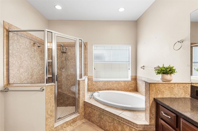 443 YORK DALE DRIVE, Ruskin, FL 33570