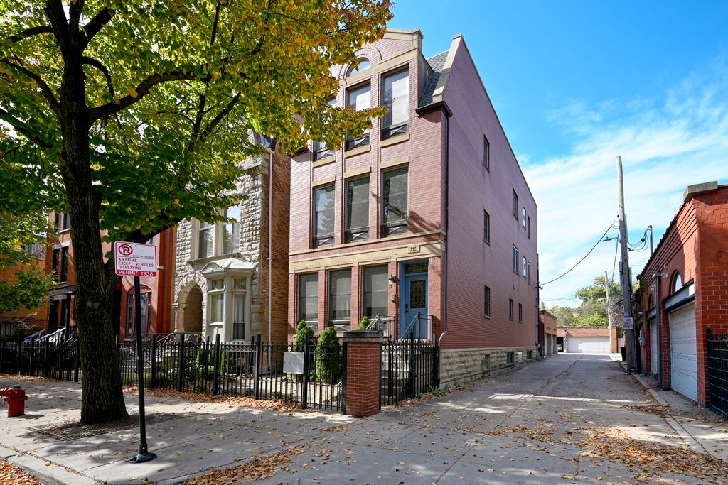 218 S Laflin Street 201, Chicago, IL 60607 — photo 2