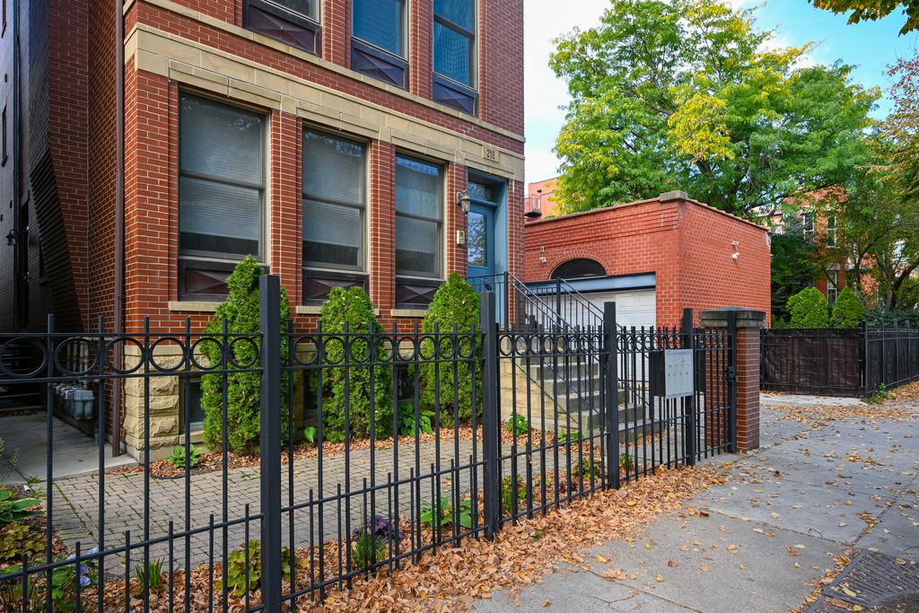 218 S Laflin Street 201, Chicago, IL 60607 — photo 4