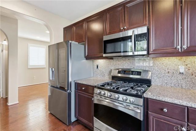 20278 Pienza, Porter Ranch, CA 91326
