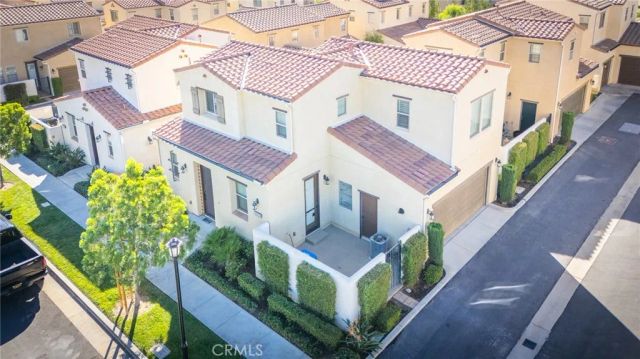 20278 Pienza, Porter Ranch, CA 91326