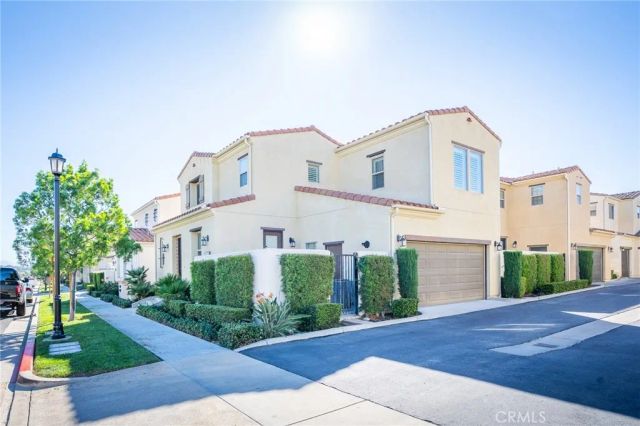20278 Pienza, Porter Ranch, CA 91326