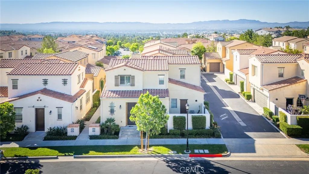 20278 Pienza, Porter Ranch, CA 91326