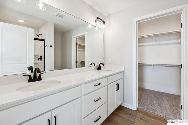 4729 E 21st Avenue, Fremont, NE 68025