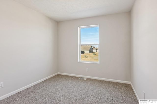 4729 E 21st Avenue, Fremont, NE 68025