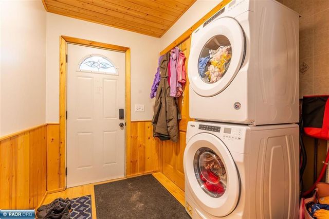 7713 Appaloosa Road, Embarrass, MN 55732