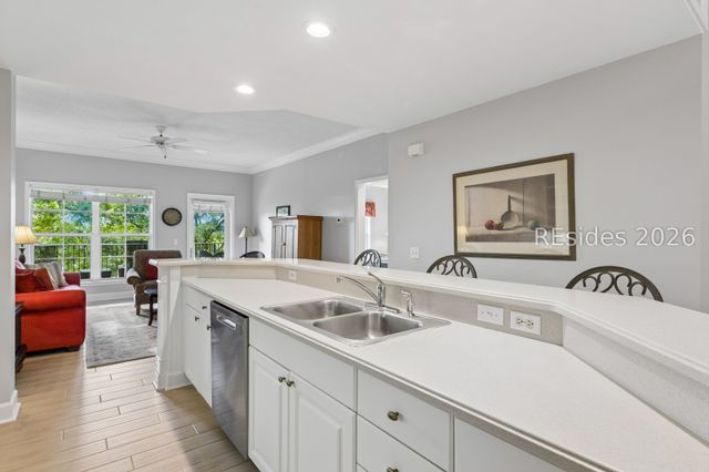 3 N Forest Beach Dr Apt 303, Hilton Head Island, SC 29928