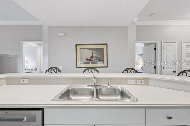 3 N Forest Beach Dr Apt 303, Hilton Head Island, SC 29928
