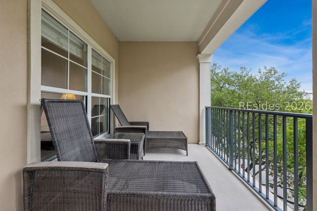3 N Forest Beach Dr Apt 303, Hilton Head Island, SC 29928