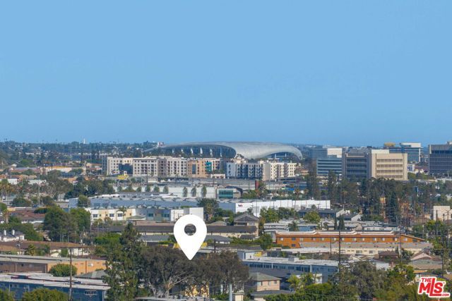 934 W Beach Avenue, Inglewood, CA 90302