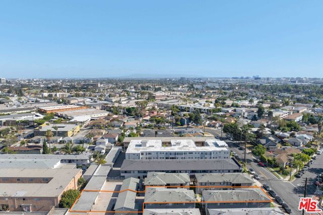 934 W Beach Avenue, Inglewood, CA 90302