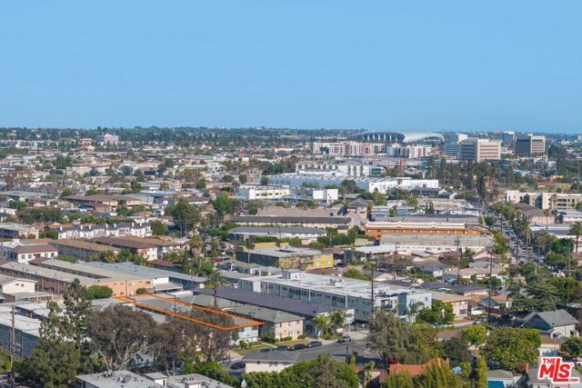 934 W Beach Avenue, Inglewood, CA 90302