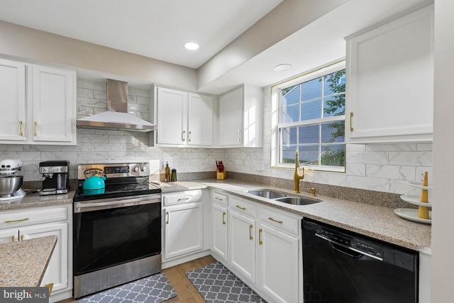3504 LACROSSE CT, Woodbridge, VA 22193