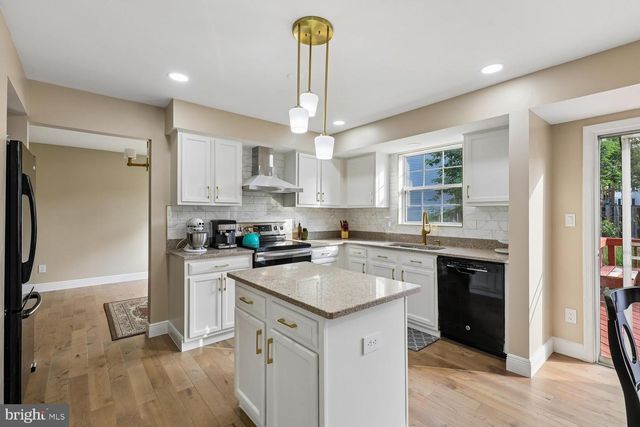 3504 LACROSSE CT, Woodbridge, VA 22193