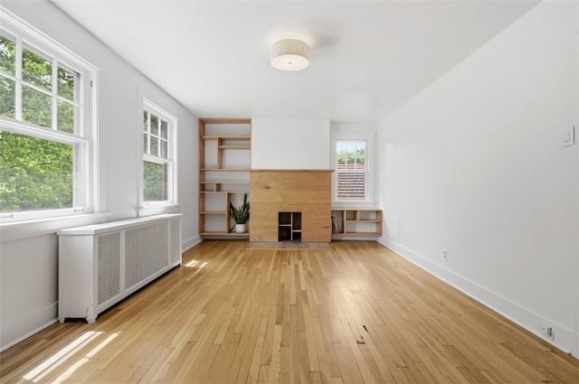 6925 Rosewood Street, Point Breeze, PA 15208