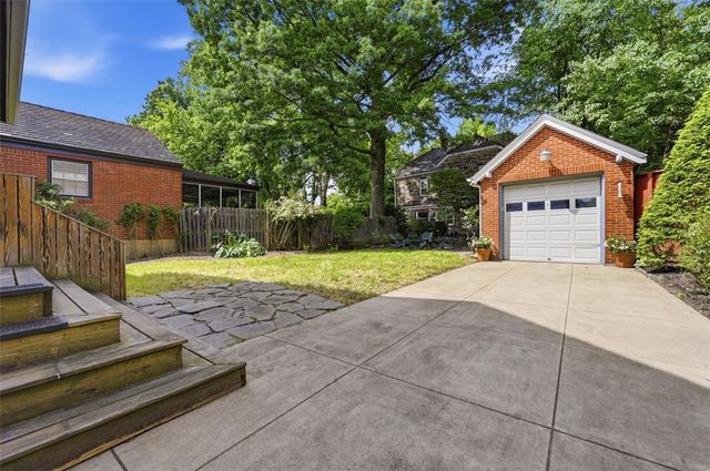 6925 Rosewood Street, Point Breeze, PA 15208