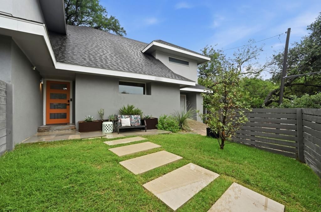 2101 Airole WAY B, Austin, TX 78704