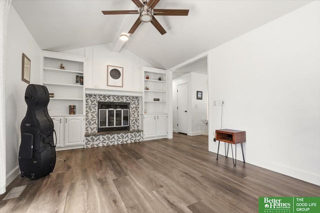 13621 Hascall Street, Omaha, NE 68144