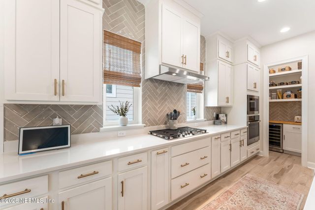 661 PALM CREST Drive, Ponte Vedra, FL 32081