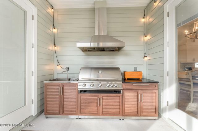 661 PALM CREST Drive, Ponte Vedra, FL 32081