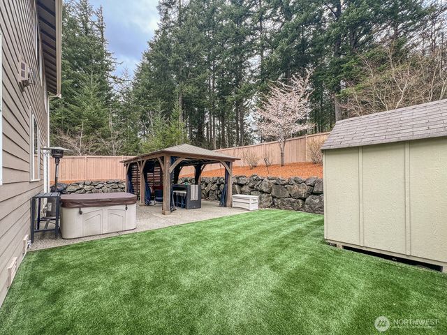 34614 SE Curtis Drive, Snoqualmie, WA 98065